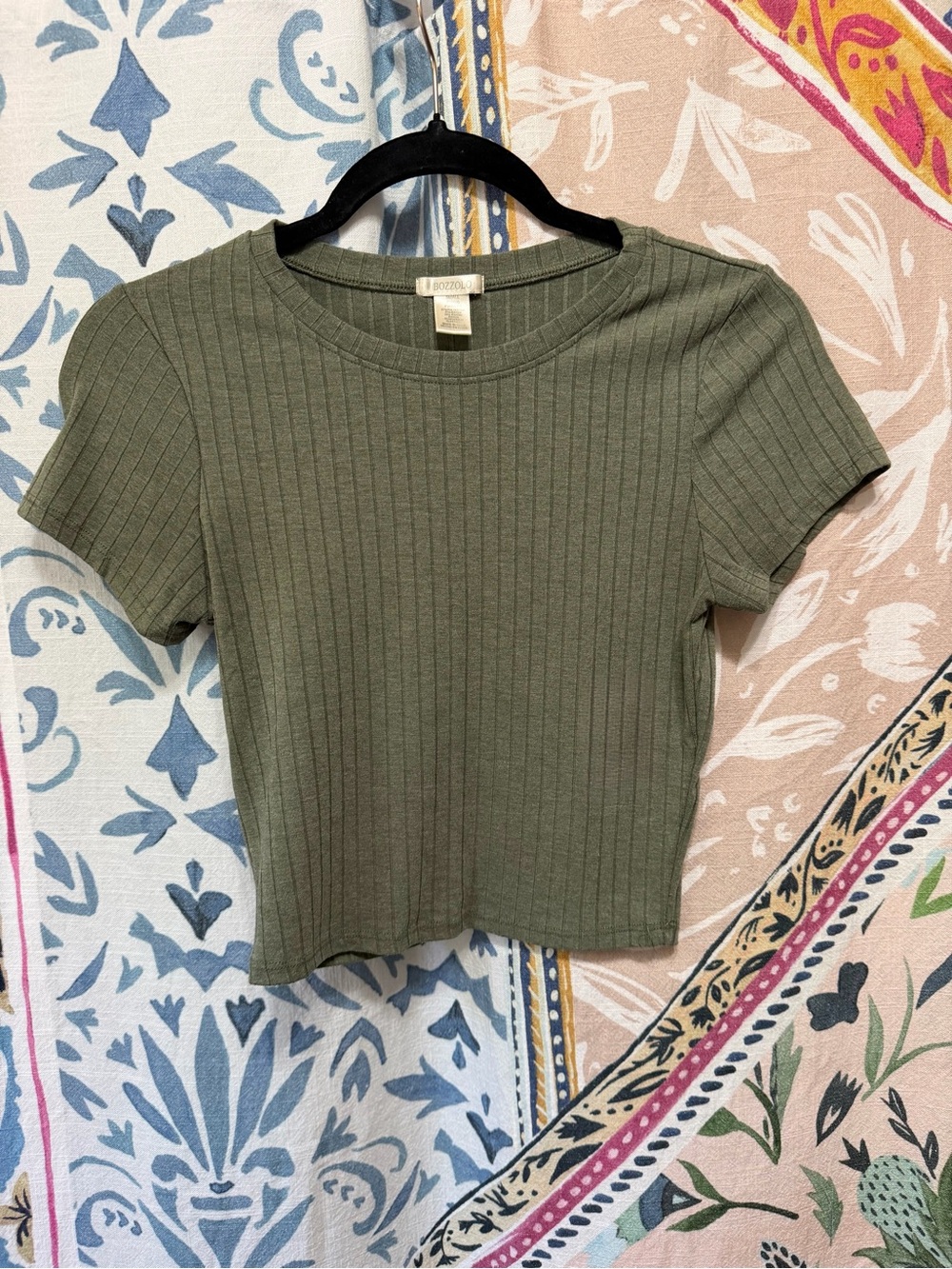 Bozzolo Olive Ribbed Short Sleeve Top